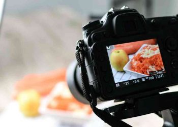 Banjir Orderan, Simak Dulu Manfaat Fotografi untuk Online Shop!