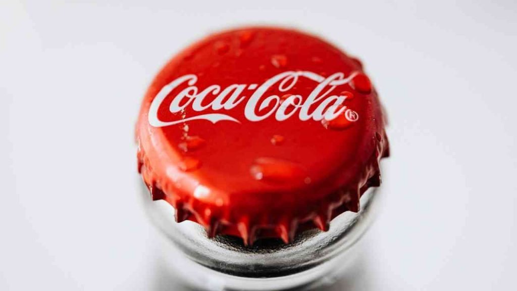 Jenis Logo: Coca Cola